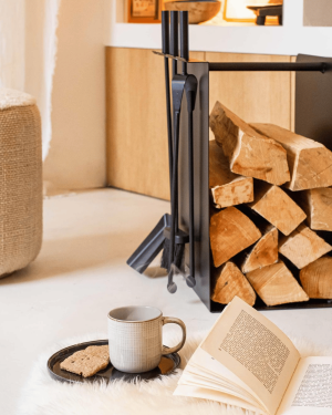 Original Log Server and tool set – Le Marquier