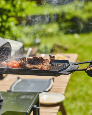 Dual-Sided Grizzler Plate – Ooni